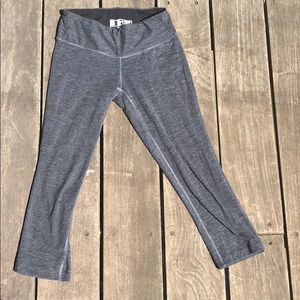 New balance 7/8 gray capris.